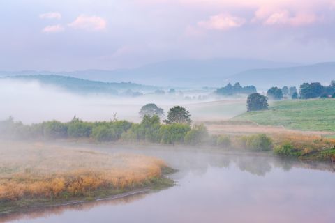 Mist boven rivier Spey